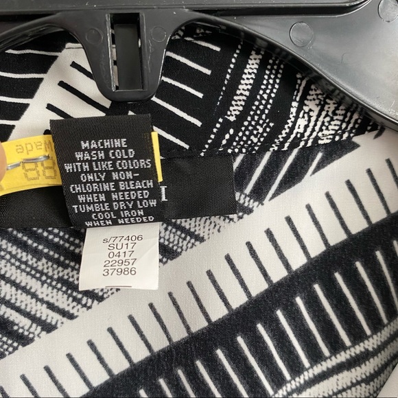 Like New! Alfani Dress Sleeveless - Picture 7 of 10